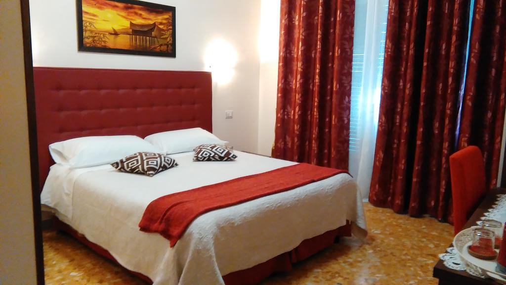 Deluxe Double or Twin Room with Balcony